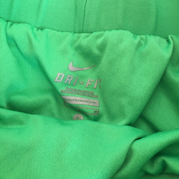 Nike Dri-Fit Shorts - Picture 3 of 4